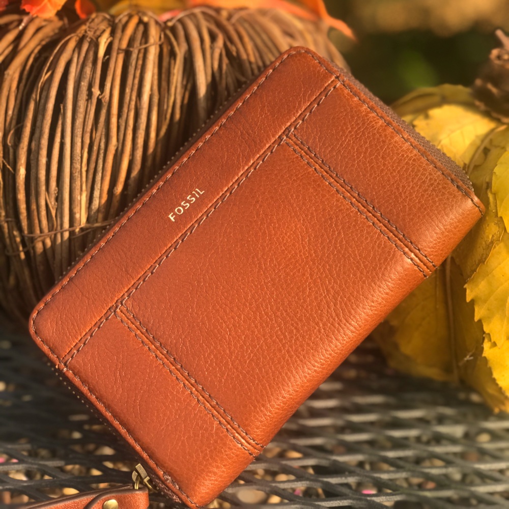 Fossil brown leather wallet